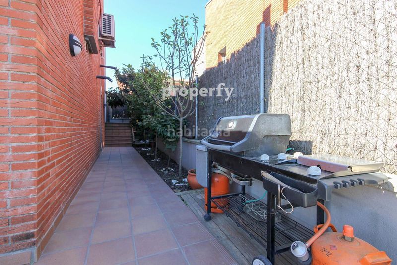 Foto 663d03c8-bb38-4a75-adeb-cf0fda1425ff. Casa adossada amb calefacció aparcament piscina a Roca del Vallès (La)