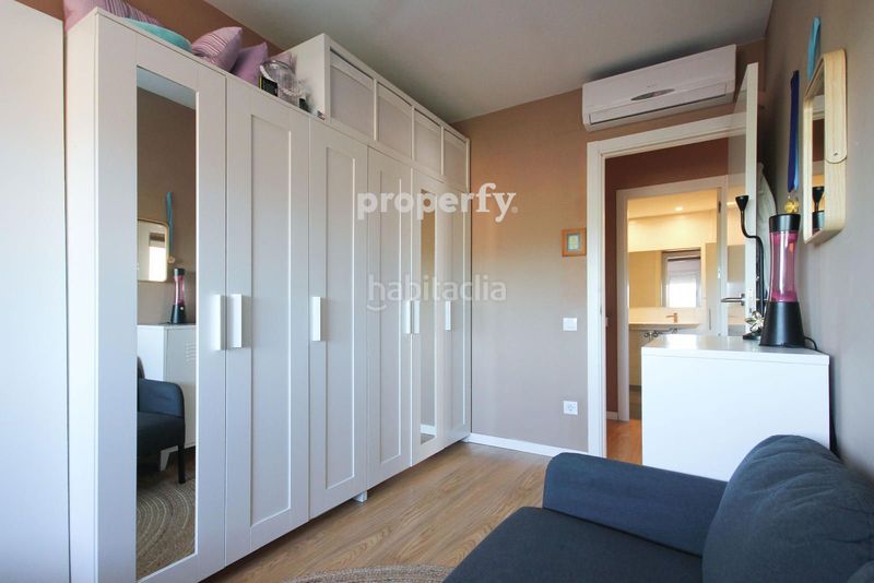 Foto 7f080554-8863-45f2-9eb4-320d9e1accd9. Casa adossada amb calefacció aparcament piscina a Roca del Vallès (La)