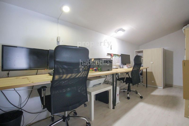 Foto 9b731592-f031-453d-8d22-70041294151a. Casa adossada amb calefacció aparcament piscina a Roca del Vallès (La)