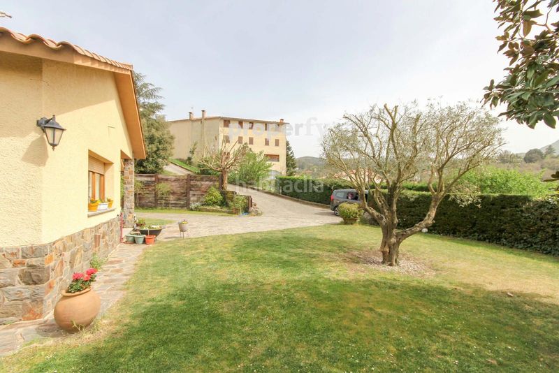 Foto 216b0852-1009-4dc7-939c-a2722f4801e7. Chalet  independiente con piscina y vistas en Viladrau