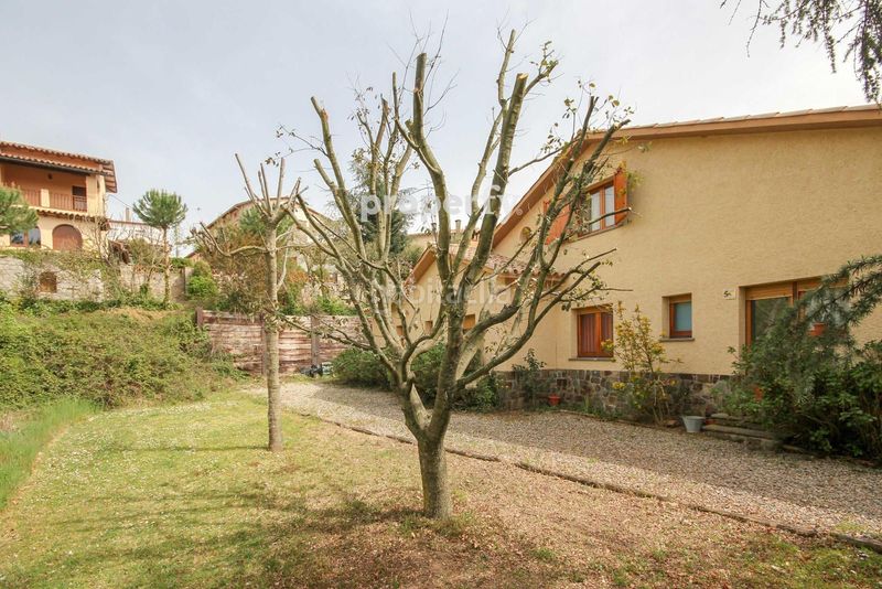 Foto 288573fc-96cf-46e7-9680-86ce8907427c. Chalet  independiente con piscina y vistas en Viladrau