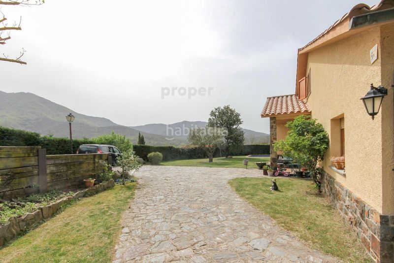 Foto a9395795-3a2b-4687-b020-6cf80f2dcc3b. Chalet  independiente con piscina y vistas en Viladrau