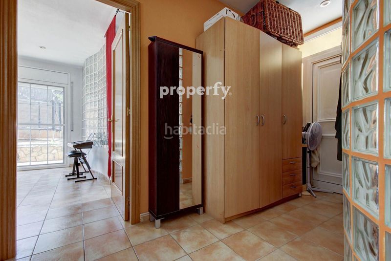 Foto 300a519b-a1fe-4a4b-8c18-8b51058b6cbf. Xalet amb calefacció aparcament piscina a Seva