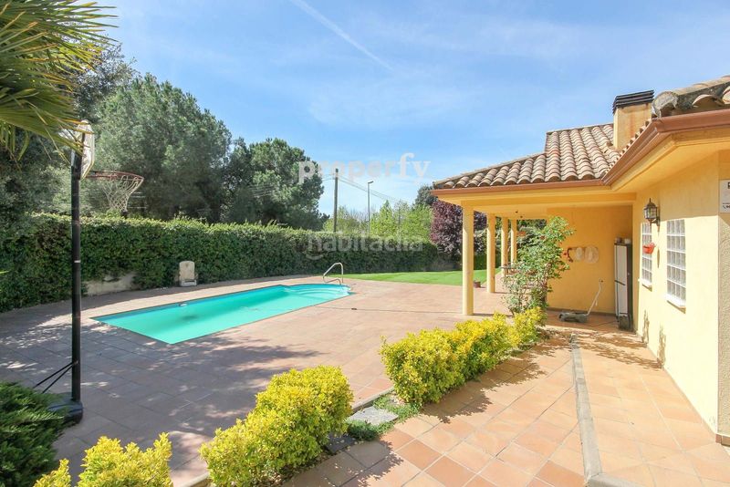 Foto 5244bb37-e895-4490-af92-15a5b8241edb. Xalet amb calefacció aparcament piscina a Seva