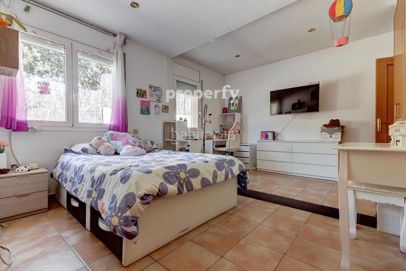 Foto 8114e24a-bf92-46d7-a3cc-bd04be3f332c. Xalet amb calefacció aparcament piscina a Seva