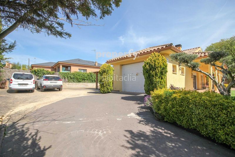 Foto f6ee5700-a206-4f81-9cc7-fb92d2386e52. Xalet amb calefacció aparcament piscina a Seva