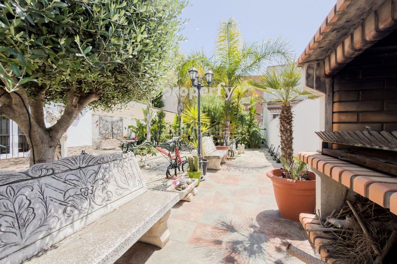 Foto 01499611-95d9-4240-8e45-815e43975e1f. Xalet amb calefacció aparcament a Sant Joan-TV3 Sant Joan Despí