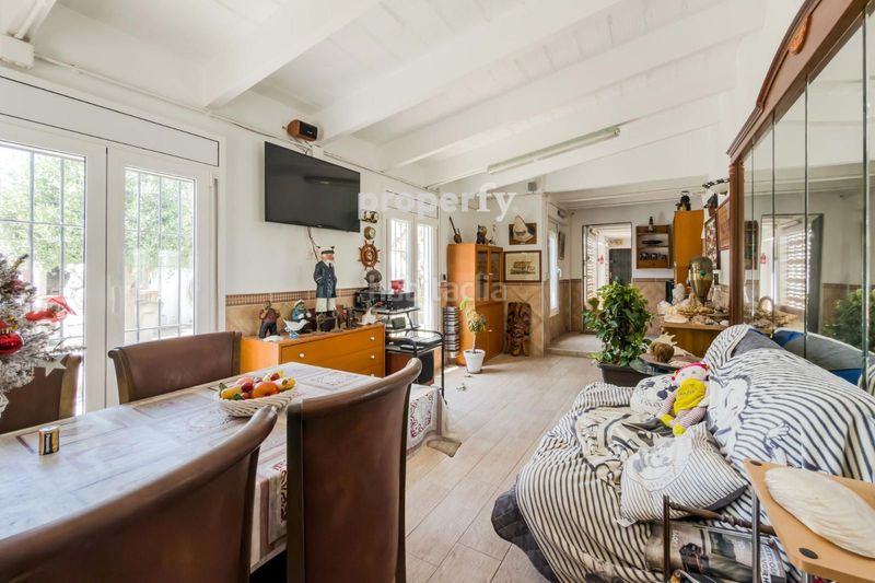 Foto 2ab03e05-26de-404f-b861-f6e0bc69a106. Xalet amb calefacció aparcament a Sant Joan-TV3 Sant Joan Despí