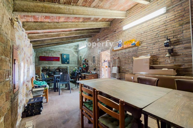 Foto 327907fb-f8d5-44f9-961e-bf644a701632. Xalet amb calefacció aparcament a Sant Joan-TV3 Sant Joan Despí