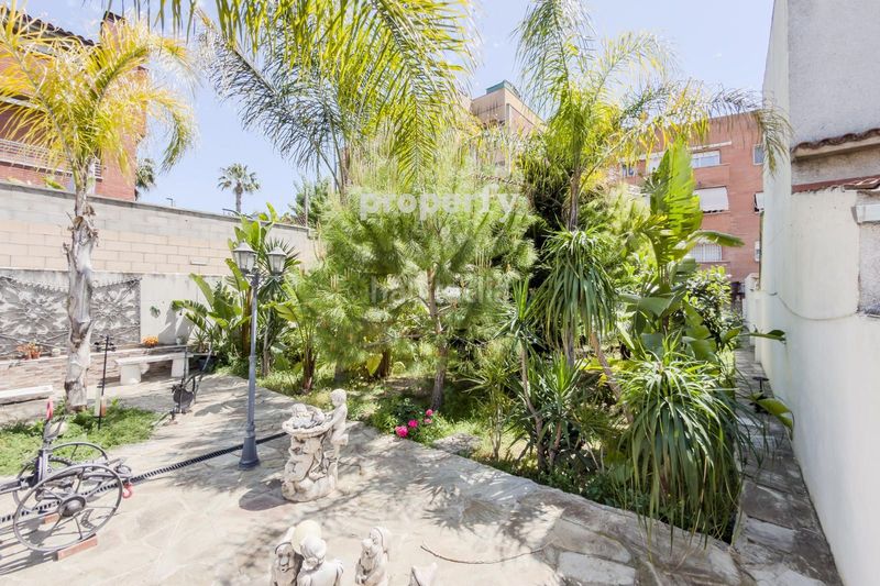 Foto 78e7602e-9561-492b-b06e-0aed88ccc681. Xalet amb calefacció aparcament a Sant Joan-TV3 Sant Joan Despí