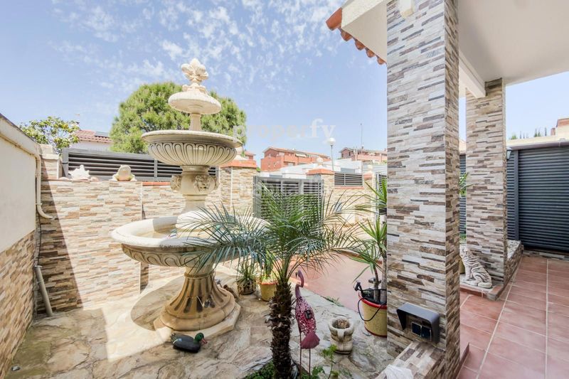 Foto 9fc1965f-314b-4ee6-a760-3dd1ea4948ab. Xalet amb calefacció aparcament a Sant Joan-TV3 Sant Joan Despí