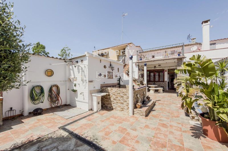 Foto ea3c1ad2-33a9-4f1d-915d-cd5840cdefda. Xalet amb calefacció aparcament a Sant Joan-TV3 Sant Joan Despí