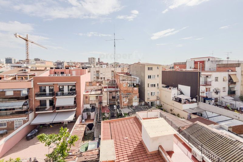 Foto 1a5a96e1-8622-46b1-9c73-f3a535a2b14c. Pis amb calefacció a Centre Cornellà de Llobregat