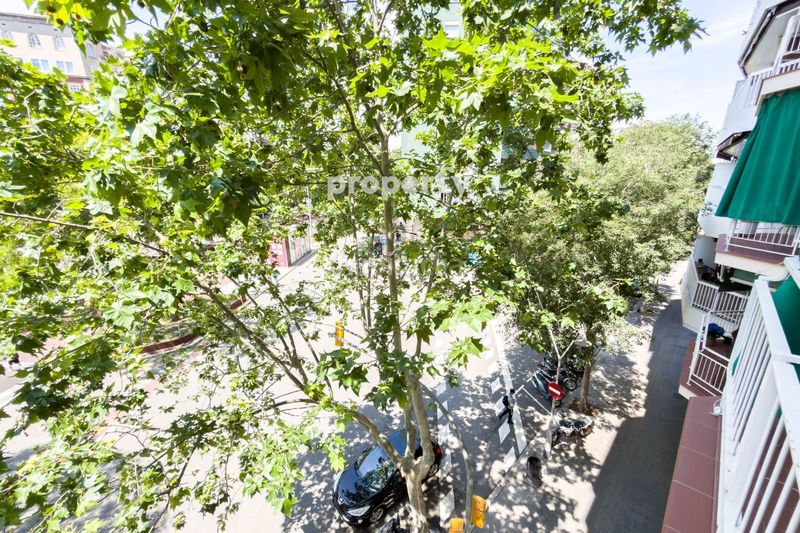 Foto c066a221-1ee8-4b5e-960b-82c3d50f07d6. Pis amb calefacció aparcament a La Nova Esquerra de l´Eixample Barcelona