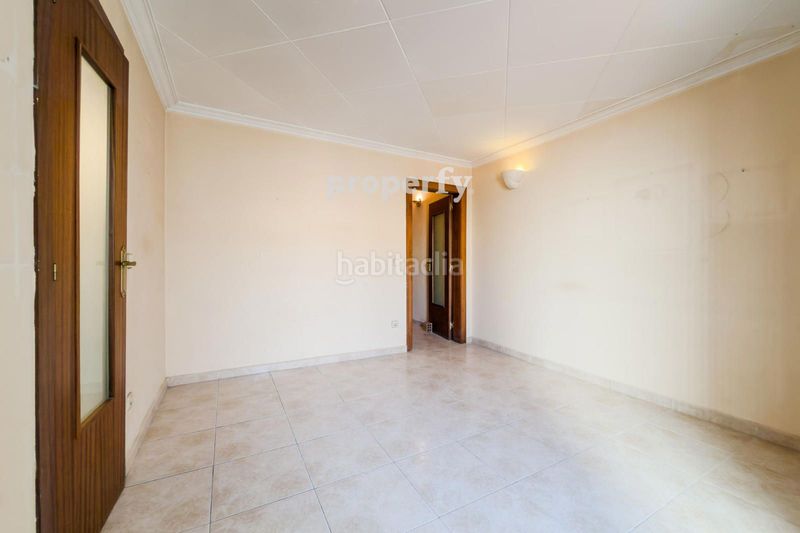Foto 798bf2a0-3542-40f2-ba78-24e8a689d328. Casa adossada a Centre Sabadell