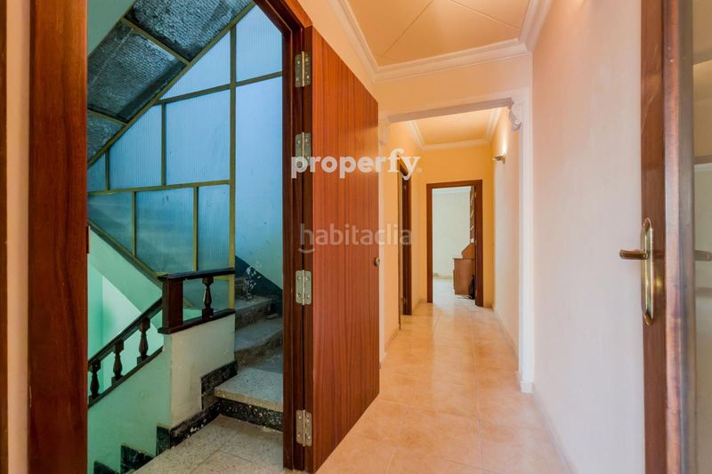 Foto 9a5cff9c-b756-480a-b1e4-746f39043ba7. Casa adossada a Centre Sabadell