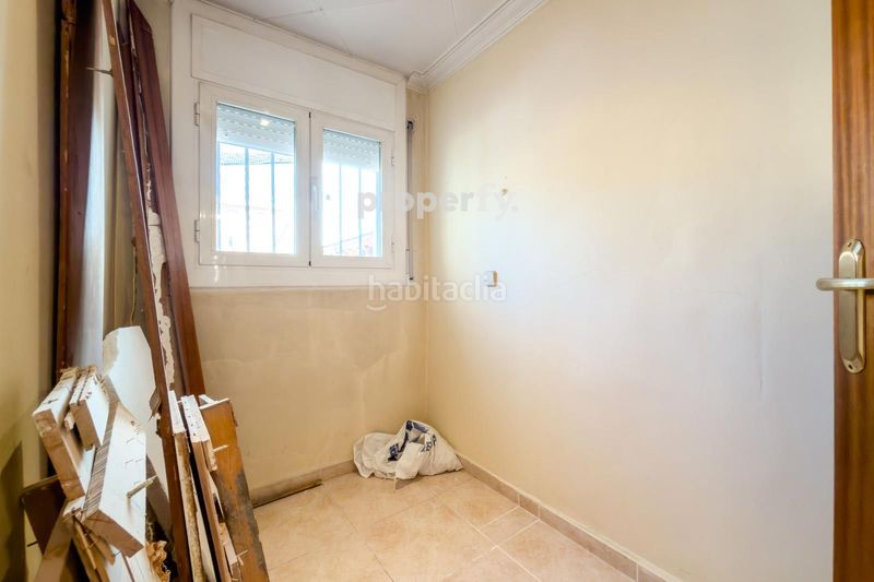 Foto ac994005-9b67-4bf6-83fa-7da8aed32746. Casa adossada a Centre Sabadell