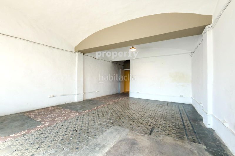 Foto bfdcb242-6d75-49df-ac1c-11bab8d4d00f. Casa adossada a Centre Sabadell