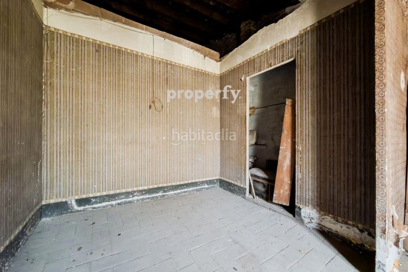 Foto db40fb1b-3113-4980-b389-2e63729fe075. Casa adossada a Centre Sabadell