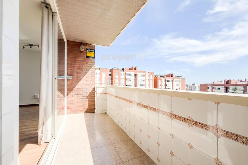 Foto a1663798-f5a2-4f1e-9969-1d2431675c86. Àtic amb calefacció aparcament a Sant Joan-TV3 Sant Joan Despí