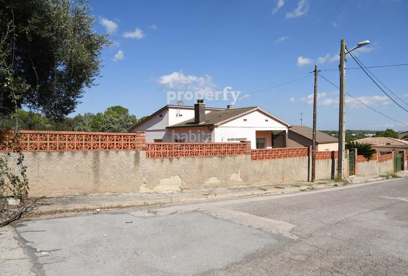 Foto 16b94e80-d356-4a50-91d1-89fdd1f8c177. Casa  independiente con piscina en Piera