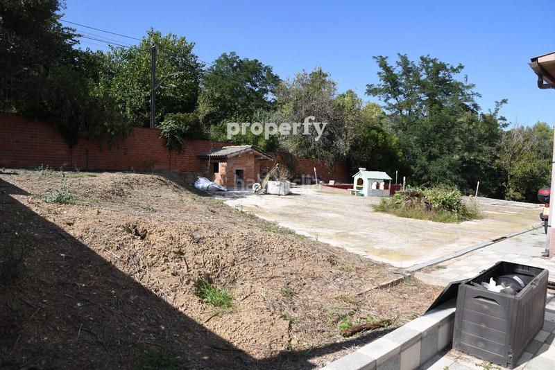 Foto 42546993-09fb-41d7-b818-a4bd72b5ba34. Casa  independiente con piscina en Piera
