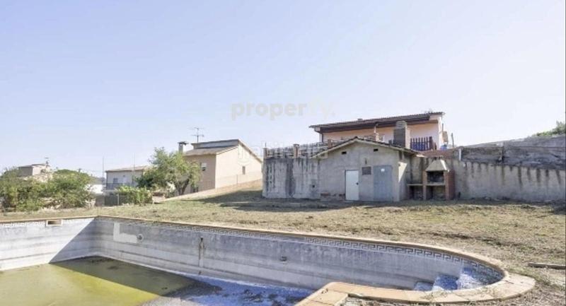 Foto ef740558-72df-4e4f-b803-a7aadb46c0b8. Casa  independiente con piscina en Piera