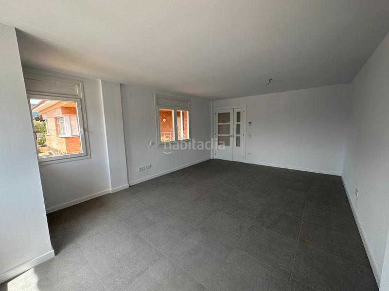 Foto 6eddaeb7-4e3b-44cd-83f5-f1e0d03a8697. Casa pareada en carrer jacint verdaguer 20 cases en Porqueres