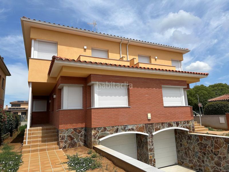 Foto c4df0d24-785d-47b4-afa9-bf77bf5526b2. Casa pareada en carrer jacint verdaguer 20 cases en Porqueres