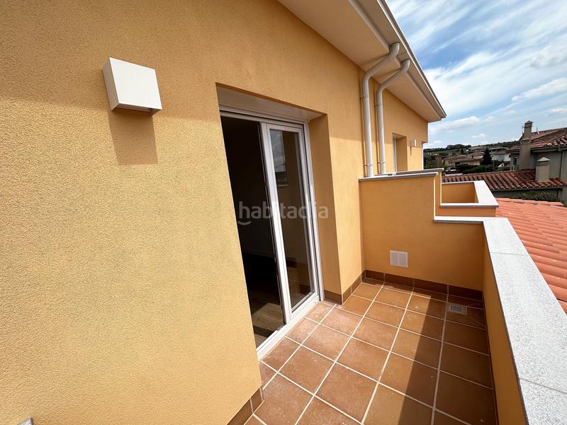 Foto f295959c-bbe5-4184-9dc0-63e419100a8e. Casa pareada en carrer jacint verdaguer 20 cases en Porqueres