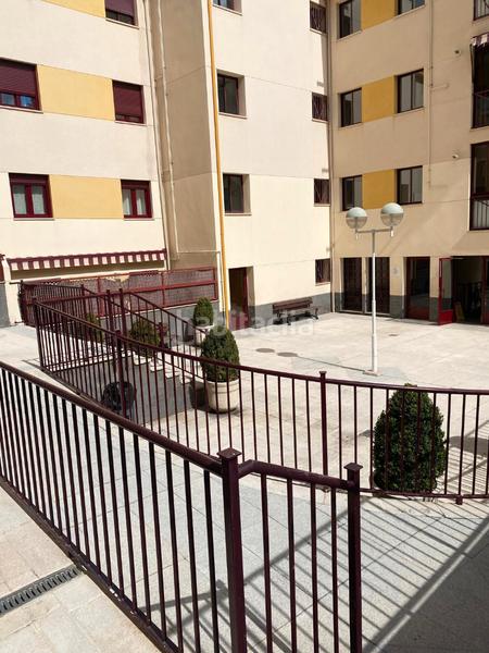 Foto 077523b5-917f-4a1e-87c6-4b1712ca167e. Piso ?? piso en venta – camino de las cruces esquina calle salobreja – capital en Jaén