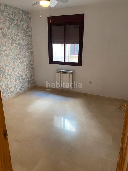 Foto 2f412ffe-1cf4-4abf-89d6-1fca1f5819a0. Piso ?? piso en venta – camino de las cruces esquina calle salobreja – capital en Jaén