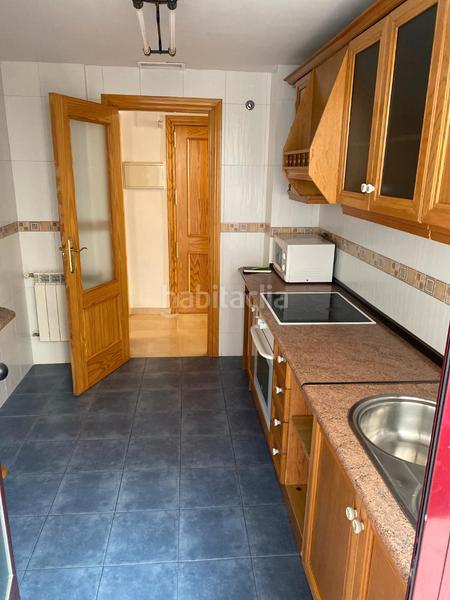 Foto d0416f2b-2039-4c21-8e3e-5e68cc55e6f4. Piso ?? piso en venta – camino de las cruces esquina calle salobreja – capital en Jaén