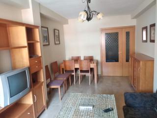 Miete Etagenwohnung in Avenida de andalucía 67. Se alquila habitación para estudiantes en avenida de andalucía -