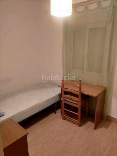 Foto a1b642a4-66cc-4bd6-ba3f-acf8650d2cce. Alquiler piso en paseo de la estación 45b ?? se alquila piso para estudiantes – paseo de la estación, en Jaén