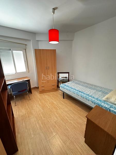 Foto b18e4210-45f6-4b71-81f3-5dc706bf8a21. Alquiler piso en paseo de la estación 45b ?? se alquila piso para estudiantes – paseo de la estación, en Jaén