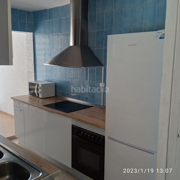 Foto a10b71e5-2d30-4359-abda-793bdb60fc27. Alquiler piso en calle santa maría del valle s/n se alquila piso reformado – junto a la universidad () en Jaén