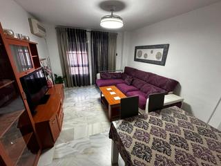 Location Appartement à Carretera de madrid 27a. Se alquila piso con garaje para familias en carretera de madrid