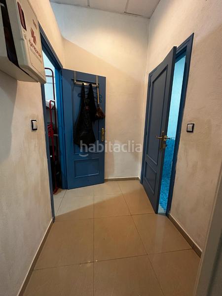 Foto 67aadd89-3c62-4918-a4c9-4036fc43db6a. Alquiler local comercial se alquila peluquería en funcionamiento en Jaén