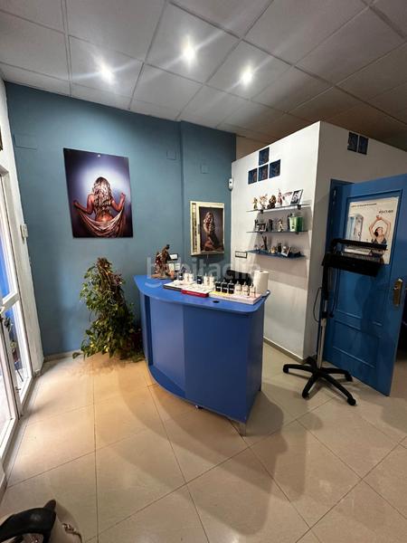 Foto aa1ddfe0-ad0a-4221-af9b-b07370e472ad. Alquiler local comercial se alquila peluquería en funcionamiento en Jaén