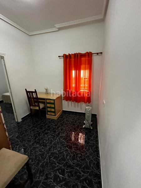 Foto b90dc027-4720-46ed-bf12-fc50d6daee0a. Appartamento in Peñamefecit - Avda Barcelona Jaén