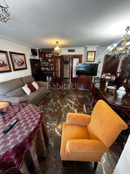 Foto f58bb860-98d7-4d35-9cbe-1f7eb04e96b9. Flat with parking in Hospital Jaén