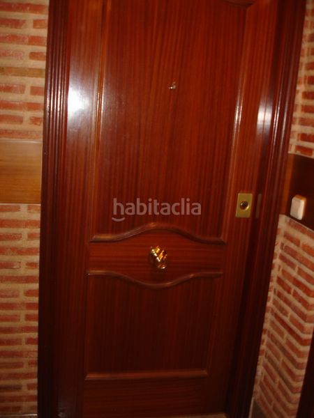 Foto ce709634-adeb-4021-acfe-02665f76d14e. Pis amb calefacció a Ctra. Circunvalación - La Magdalena Jaén