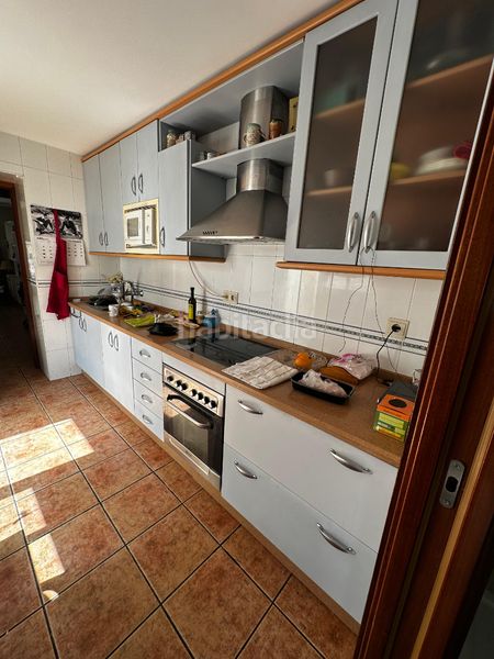 Foto ce2e8181-43ee-400c-9874-043617b9a4ad. Casa adossada a Peñamefecit - Avda Barcelona Jaén