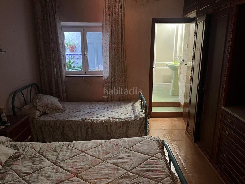 Foto 622cbcc8-8a01-4e81-835b-6bbe0c0f8e89. Casa adossada a Belén - San Roque Jaén