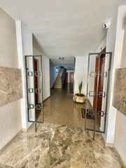 Location Appartement  Avenida arjona. Se alquilan pisos a estudiantes
