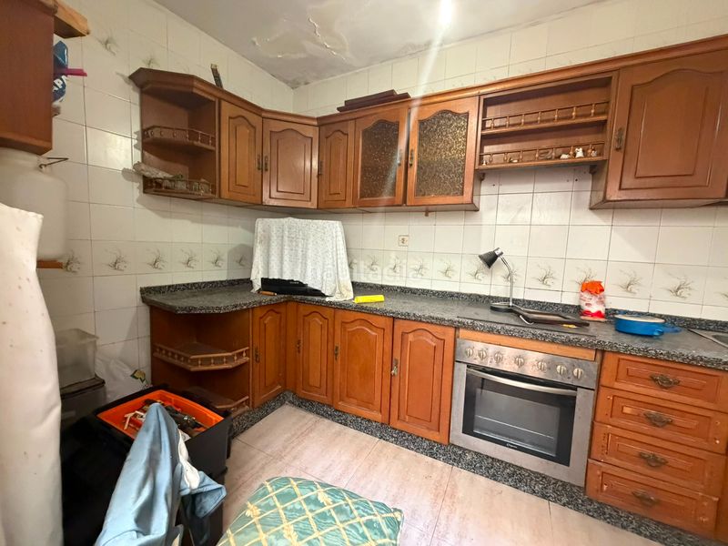 Foto 864ba705-db4d-4c9e-9e04-bdbbefb77015. Casa amb aparcament a Ctra. Circunvalación - La Magdalena Jaén