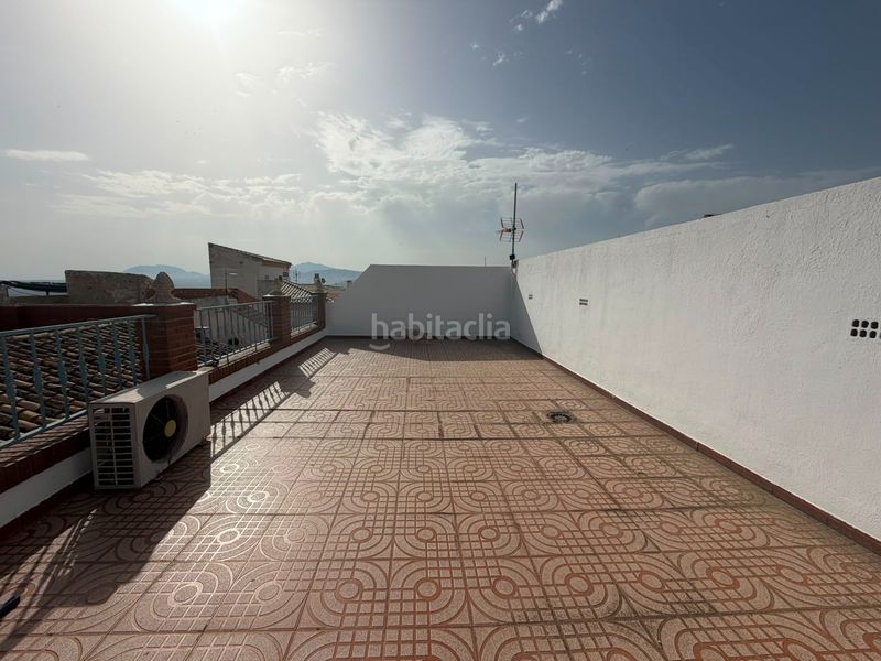 Foto 98c63a41-1b46-40a7-aaa2-54a5dfbeb9da. Casa amb aparcament a Ctra. Circunvalación - La Magdalena Jaén
