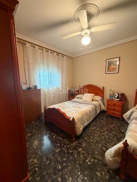 Foto c3c7eded-96a4-4120-992c-abb7af26c78d. Casa amb aparcament a Ctra. Circunvalación - La Magdalena Jaén