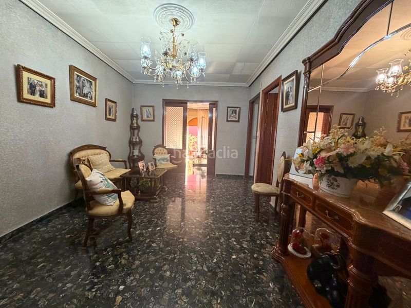 Foto dbad228d-9377-4a04-8bf7-0315ae2b08df. Casa amb aparcament a Ctra. Circunvalación - La Magdalena Jaén